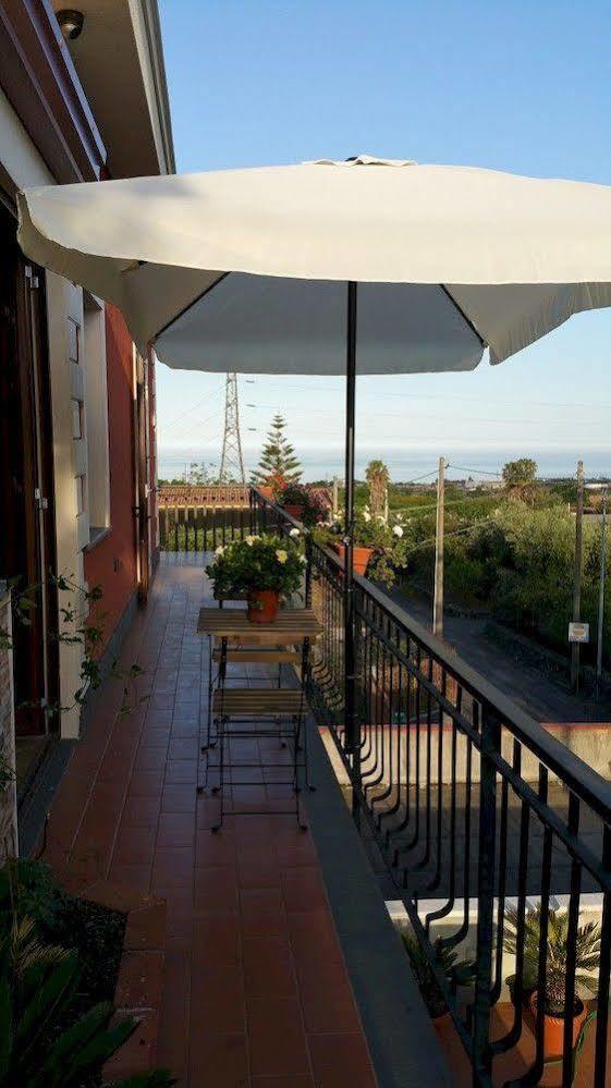 Bed and Breakfast Anthea Dell' Etna Санта-Венерина Экстерьер фото